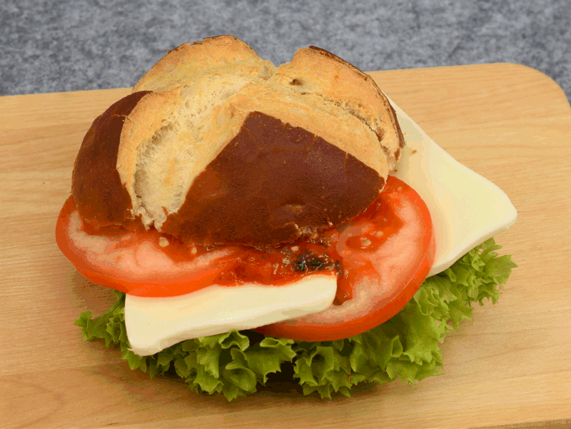 Tomate-Mozzarella Brötchen